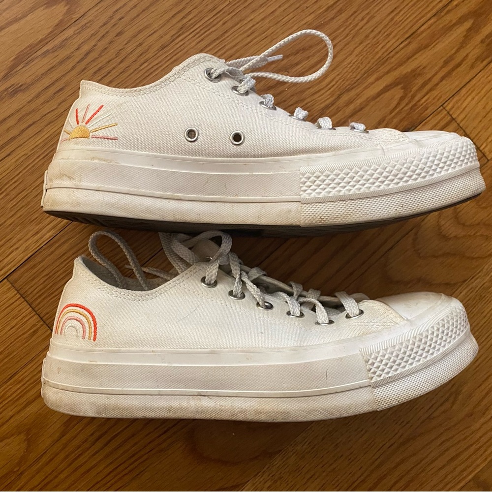 Womens Converse Lift Sunshine
Shoes 8.5 Sun and Rainbow Accents